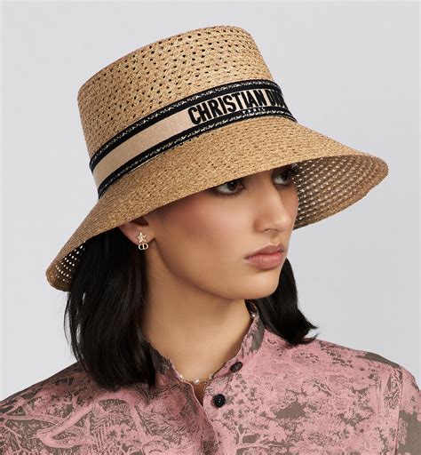 dior d bobby straw hat.